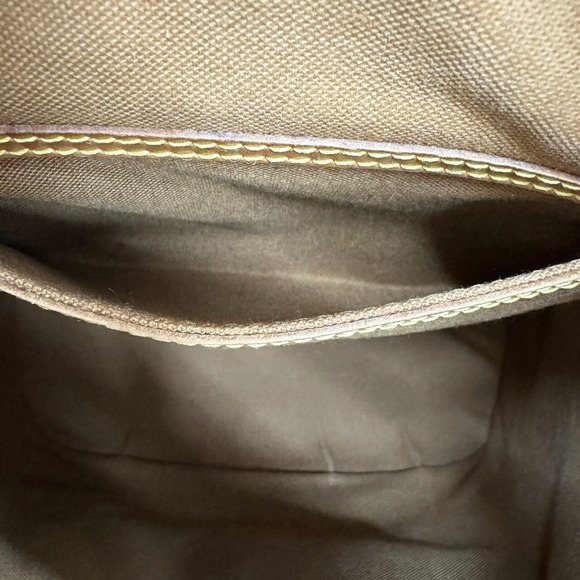 LOUIS VUITTON Brown Monogram Backpack - Picture 14 of 14